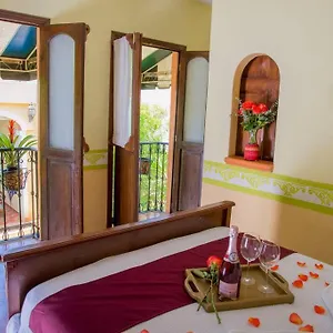 Casa De Las Columnas Una Experiencia De Otra época Сasa de vacaciones