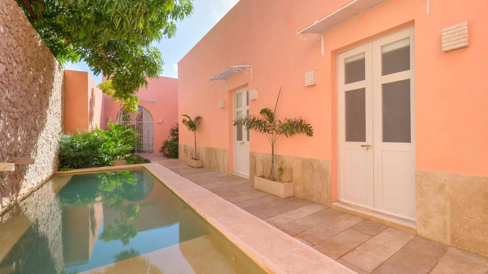 La Casa De Los Platos Merida Holiday home