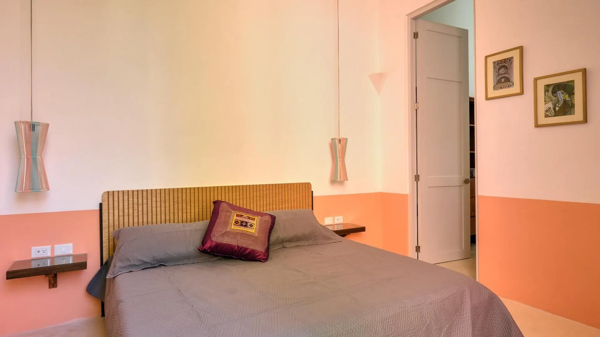 La Casa De Los Platos Merida Holiday home