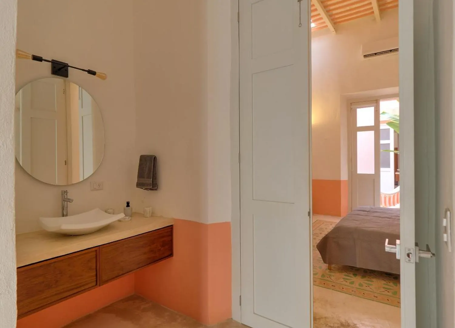 La Casa De Los Platos Merida Holiday home